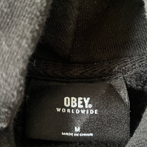 OBEY Black Oversized Hoodie - Picture 2 of 3
